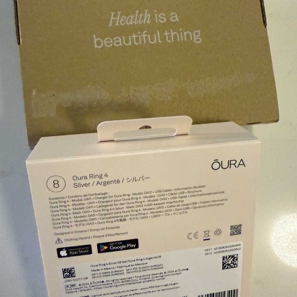 Oura Ring Gen 4 Silver Size 8 BNIB